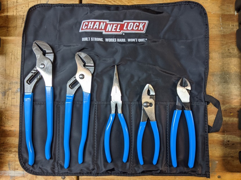 Five high-quality pliers in the Channellock set